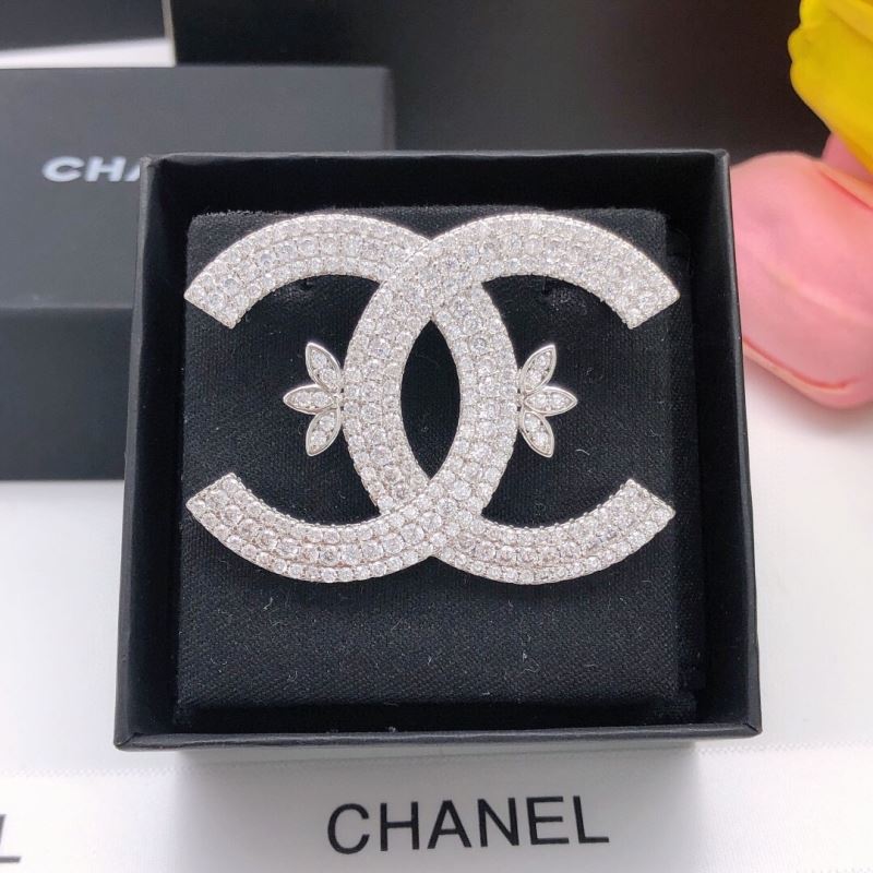 Chanel Brooches - Click Image to Close
